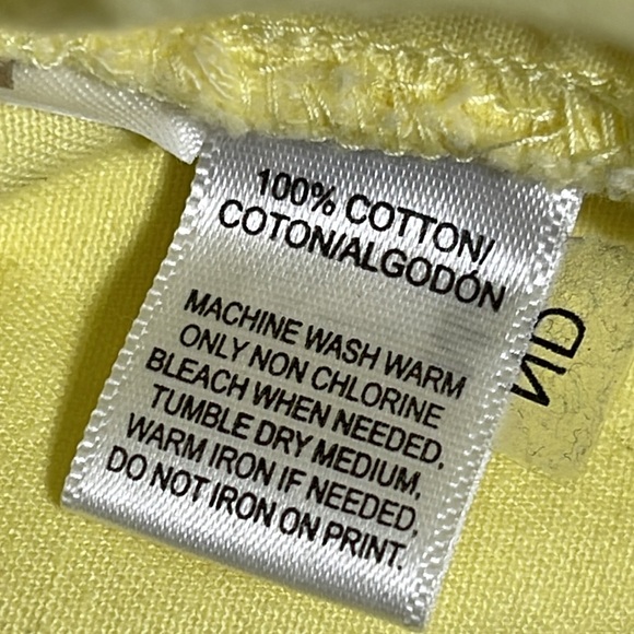 LOFT womens bright yellow basic flat front 5.5" inseam chino shorts - size 6 - Picture 6 of 9